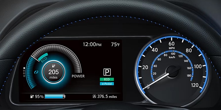 2023 Nissan LEAF customizable digital display showing range and navigation