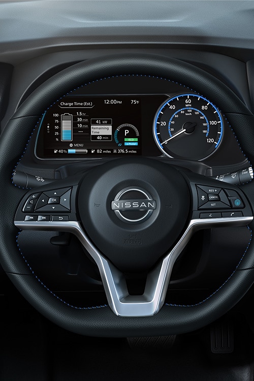 2024 Nissan LEAF customizable digital display gauge cluster